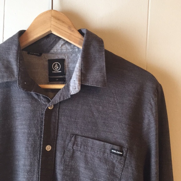 Volcom Other - ***SOLD***Men’s Volcom Grey Button Down Sz Small